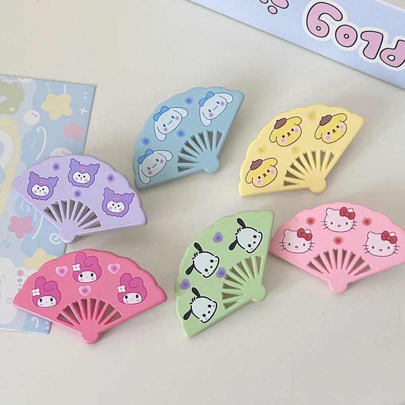 1Pair Cute Cartoon Small Fan Hairpin Sweet Melody Cinnamoroll Kuromi Purin Pochacco Kt Cat Hairpin Śmieszne akcesoria do włosów