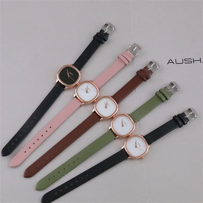 watch for women  Women\'s watches   Elegant Leather Strap Female Fashion Quart Charm Wristwatch  Women\'s wristwatch