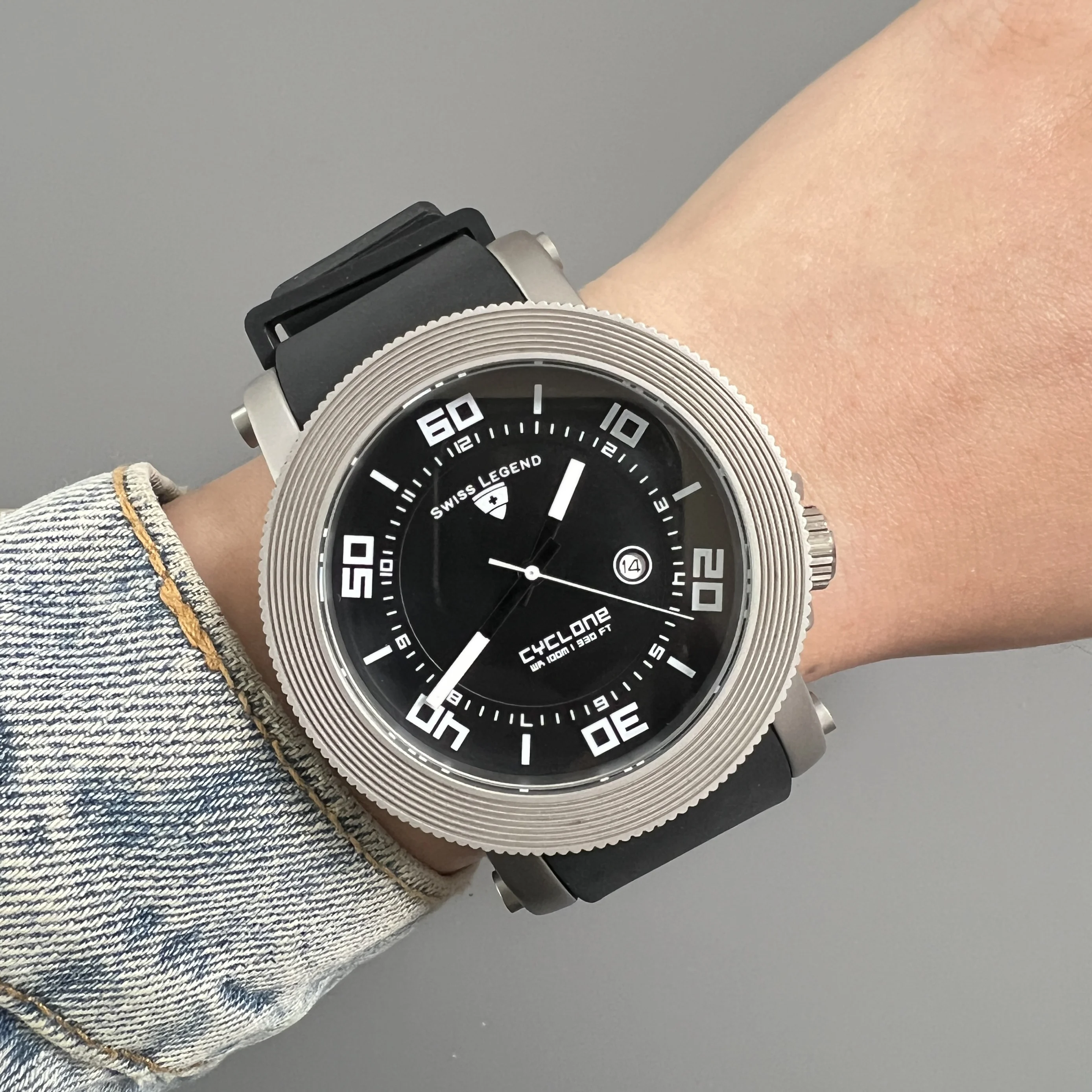 Large Quartz Watch with Japanese Movement Legend Series 48mm Diameter 15mm Thickness Alloy Case Silicone Strap Waterproof 3ATM