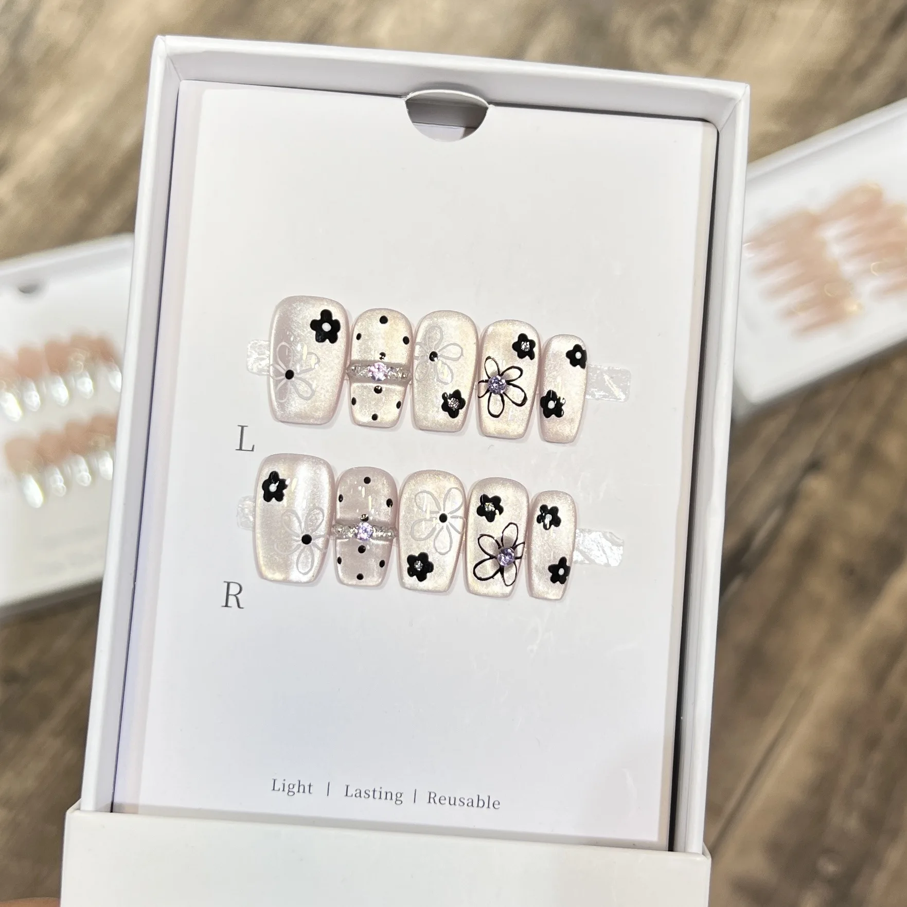 10 قطعة الصحافة اليدوية على الأظافر لطيف الأرجواني وهمية مسمار عين القط حجر الراين تصميم منتصف طول مربع أظافر صناعية يمكن ارتداؤها مسمار الفن #3