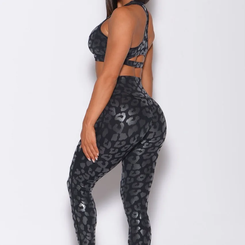 Imagem -03 - Pmwrun-conjunto de Terno de Yoga de Duas Peças Feminino Desgaste Ativo Brilhante Fitness Vest Leggings de Cintura Alta Leopard Pattern Foil Hip Lift Novo