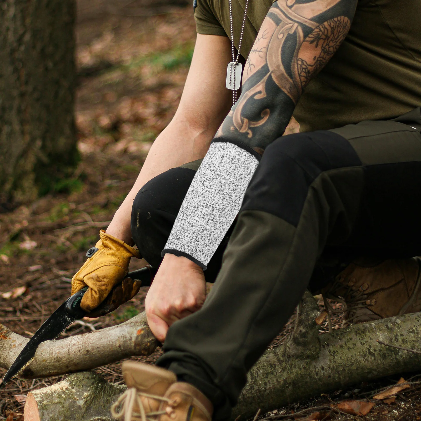 

2Pairs Cut Resistant Arm Sleeves High Strength Protective Sleeves for Outdoor Camping Wood Chopping Breathable Comfortable Anti