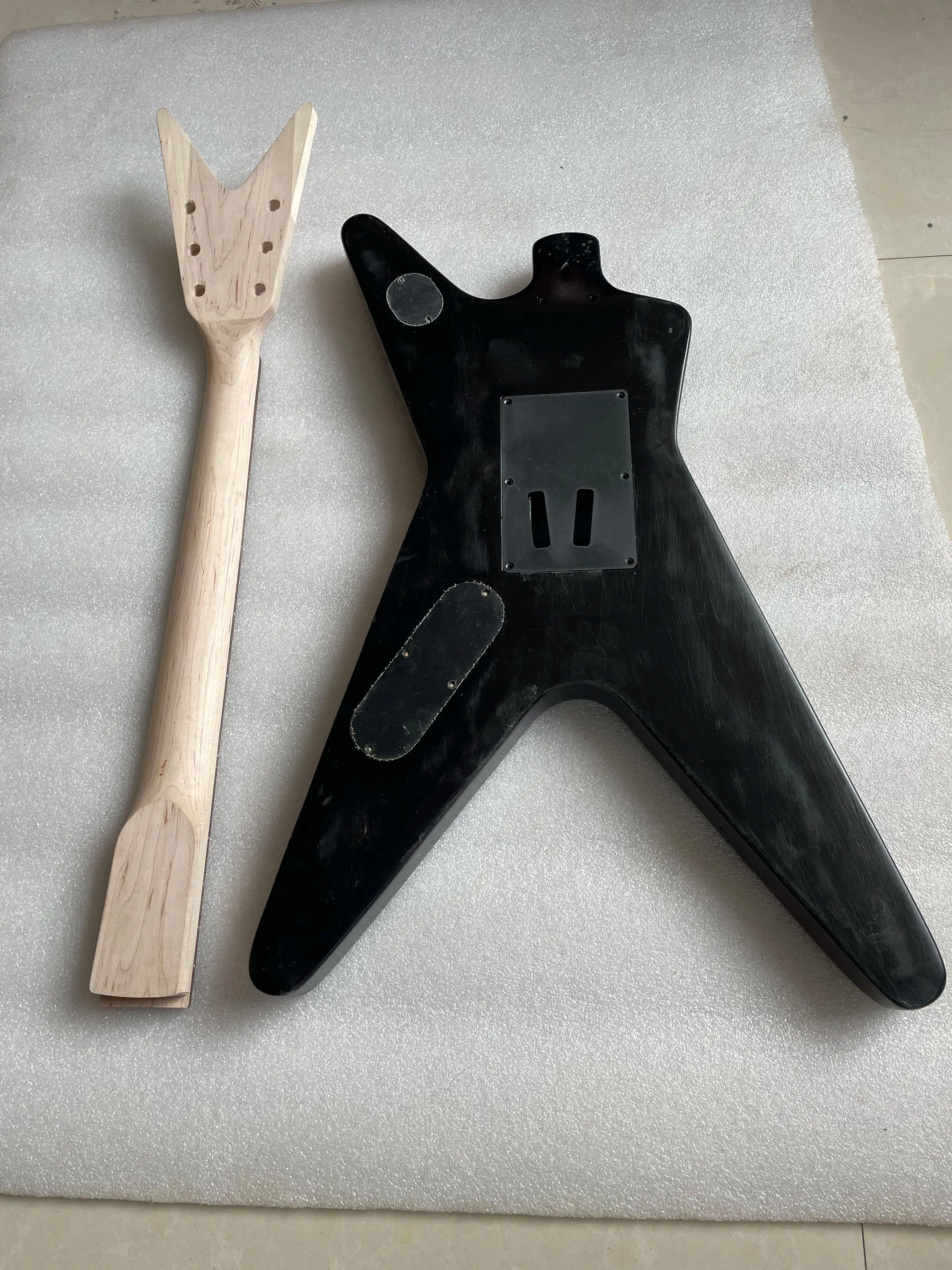 Defective Electric Guitar Body and Neck Maple, Solid Basswood, Black, Floyd Rose, 3L3R, DIY Part, A Set Stock,Need to Cut