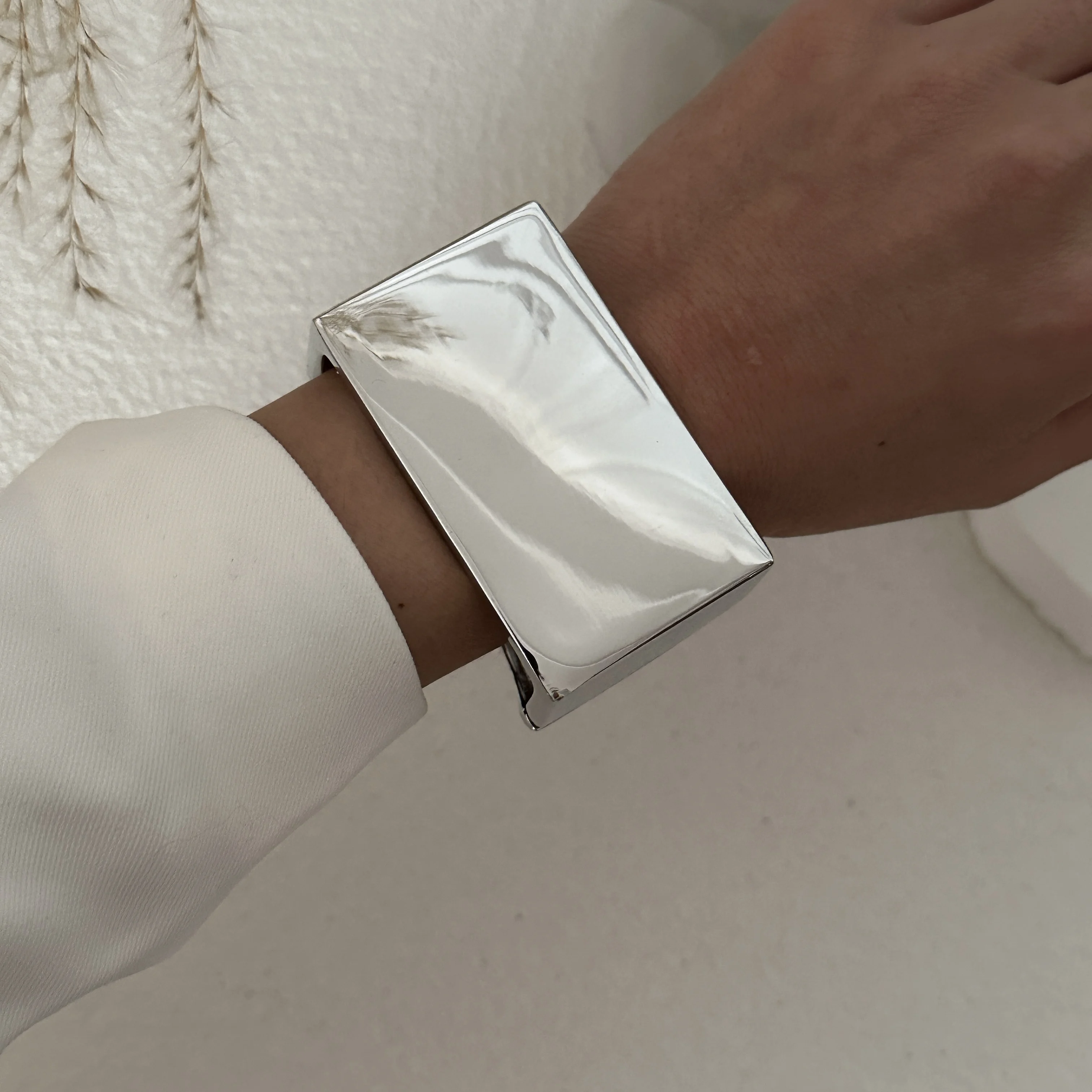 Übertriebene Punk Glatte Heavy Metal Chunky Frühling Armreifen für Frauen Hip Hop Gold Farbe Geometrische Armbänder Schmuck Zubehör – Detail 10