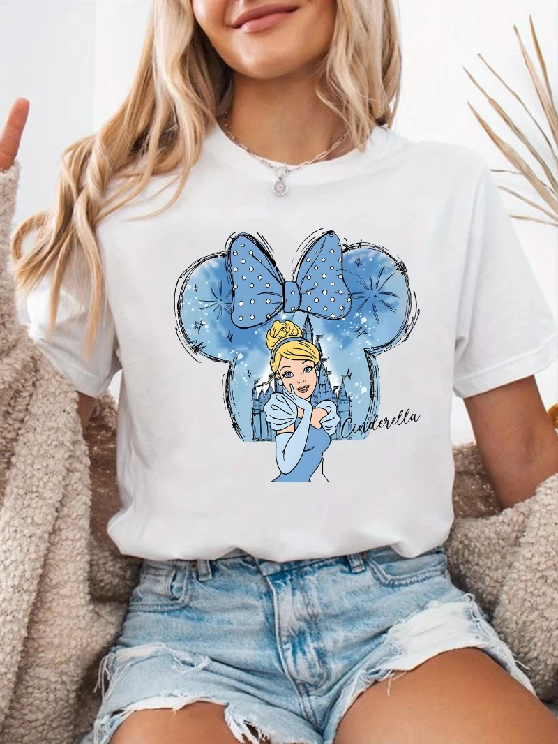 

MINISO Disney Cinderella cartoon print short-sleeved Tees childlike and cute style suitable for women's daily and outing wear 25