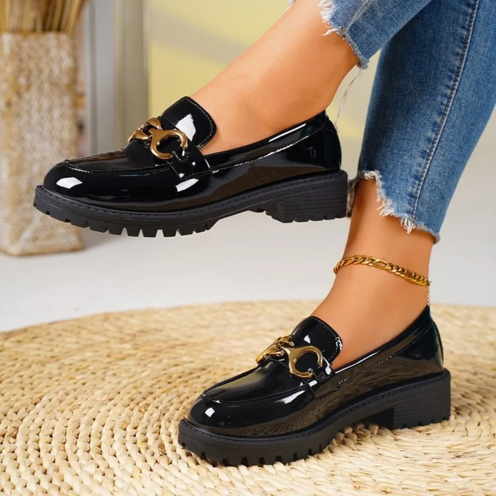 Neue Mädchen-Freizeitschuhe aus Leder, Kinder-Flachschuhe mit Quasten und Schleife, britische weiche Slip-on-Loafer für Hochzeiten und Partys, helle Hautfarbe