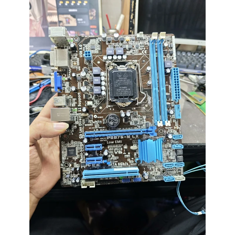 Placa-mãe Usada ASUS P8B75-M LX LGA1155 B75 DDR3 SATA3 6Gb/s para Desktop Testada e Funcionando