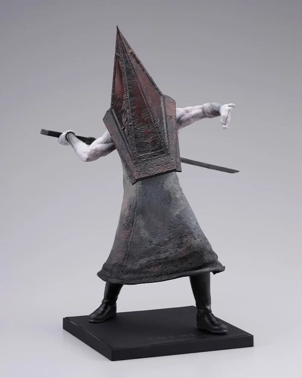 100% Original Kotobukiya Oshi Works Silent Hill 2 Red Pyramid Thing Collection Series Garage Kit Model Decoration Model Toys view 3