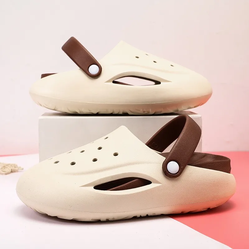 2024 nuove pantofole da donna estive sandali Casual da esterno per ragazze EVA Soft Fashion Beach Slides pantofole da interno per le donne