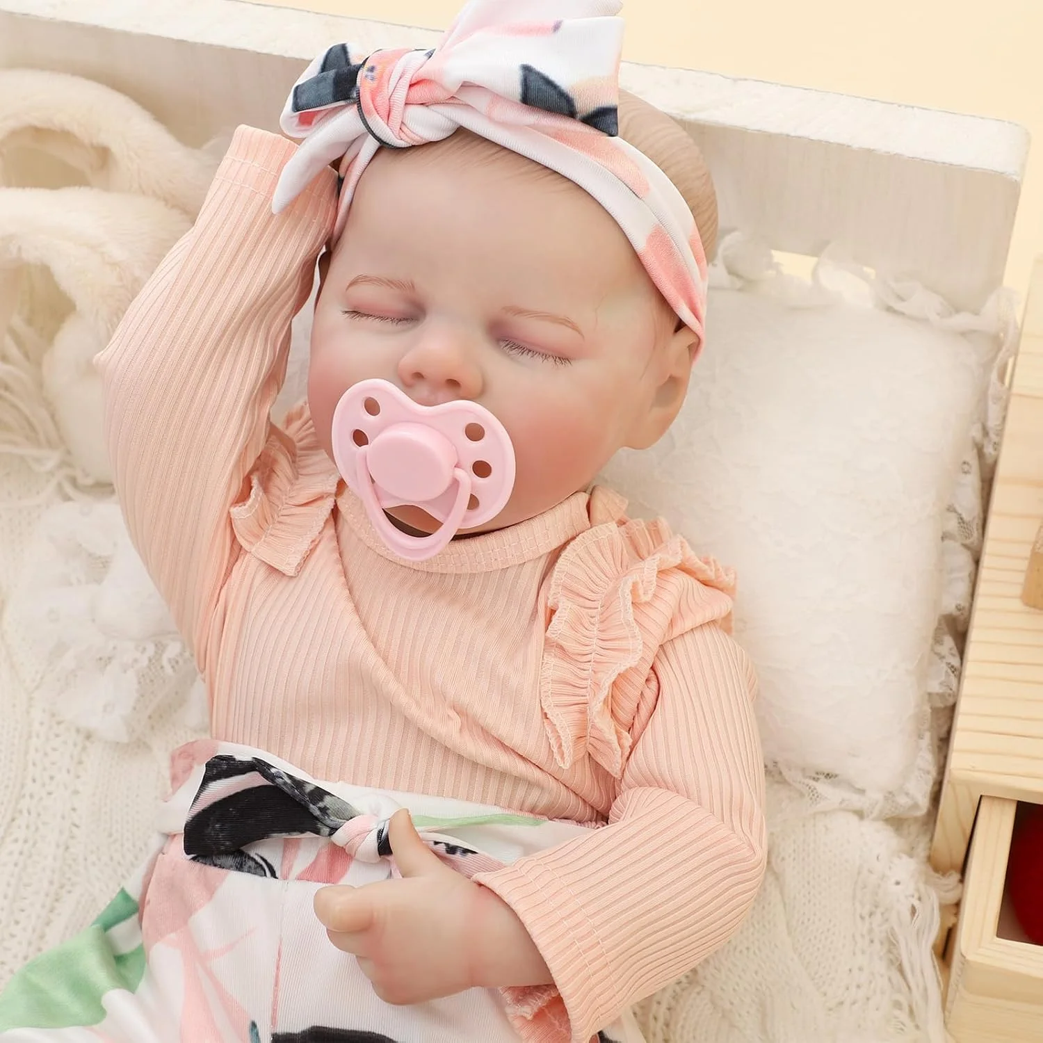 Muñeca Reborn de vinilo de edición rara de 18 pulgadas |   Traje naranja |   Lindo estado durmiente |   Chupar el dedo posable |   Características realistas