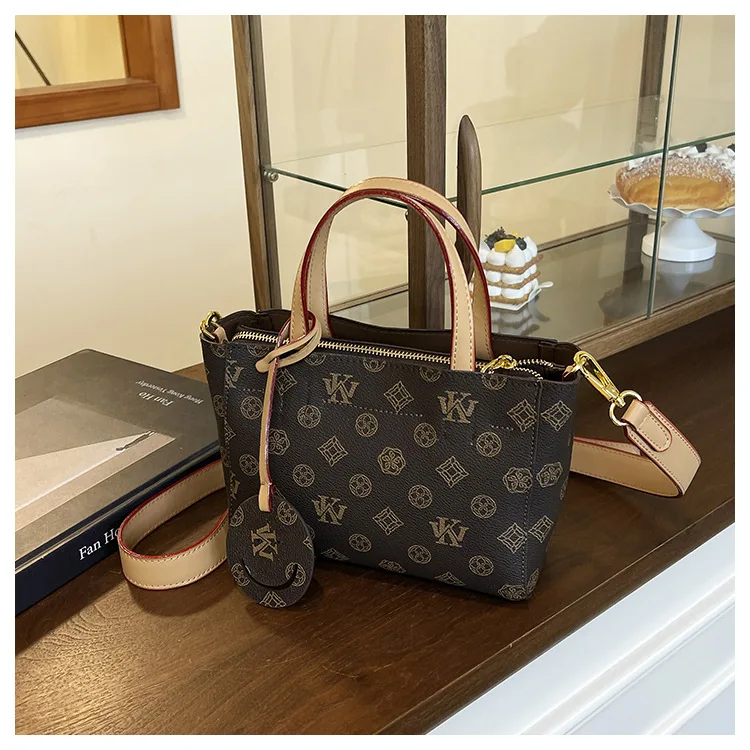 

‌ Новинка 2024 года для женщин — кошелек через плечо большой вместимости, стильная сумка через плечо для работы и путешествий