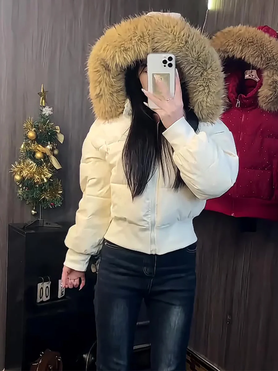 Jaqueta Puffer Feminina 2025 de Inverno Acolchoada com Plumas Brancas, Gola Grande de Pele, Quente, Modeladora, Casual e Elegante