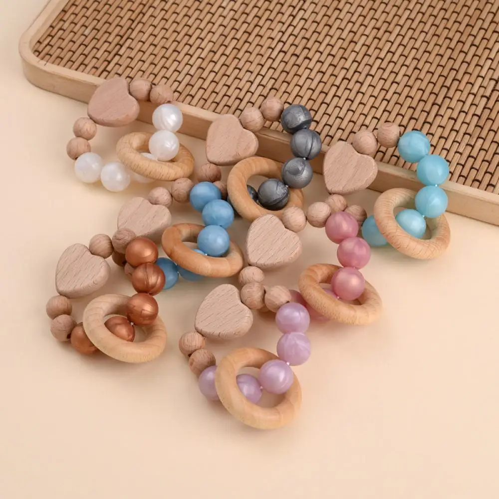 Customized Name Baby Teething Bracelet Wooden Teethers Bracelet Set Cartoon Love Silicone Bead Baby Teething Toy Anti-lost Chain