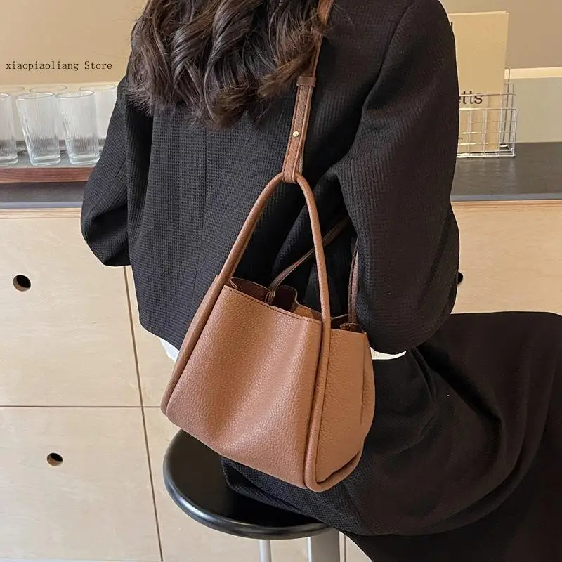 Fashionable and Versatile Mother and Child Handbag Feminine and Niche Water Bucket Crossbody Bag Daily