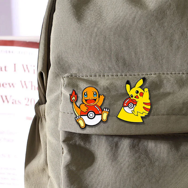 Pokemon Pikachu Odznaka Pokeball Śliczna Broszka Postacie Anime Squirtle Charmander Emaliowane Szpilki Tkanina Plecak Dekoracja Akcesoria