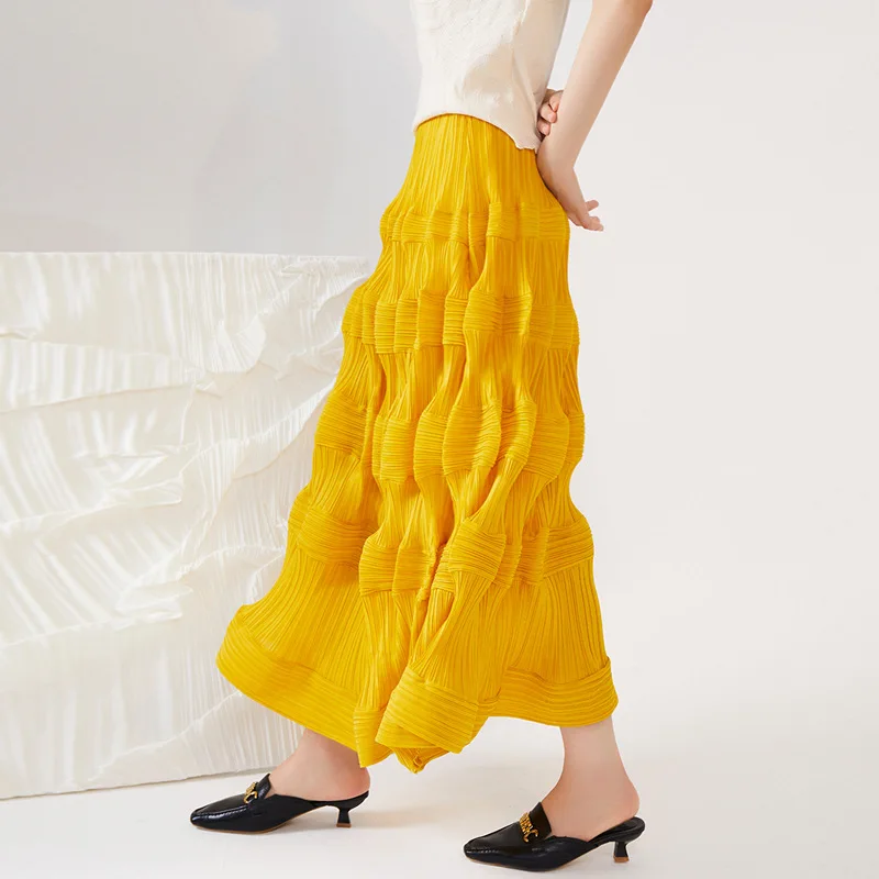 Spring/Summer Women's Pleated Skirt A-line Skirt High Waist Solid Color Loose Design Niche Lantern Cake Skirt Miyake Free Return