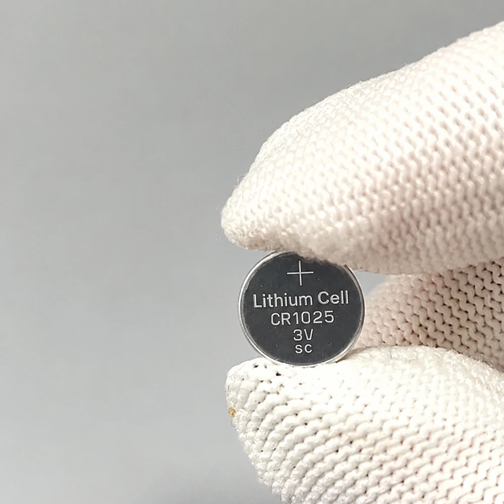 200PCS CR1025 Coin Cell Battery Blister Pack 3V CR1025 Lithium Coin Cell for Small Electronics