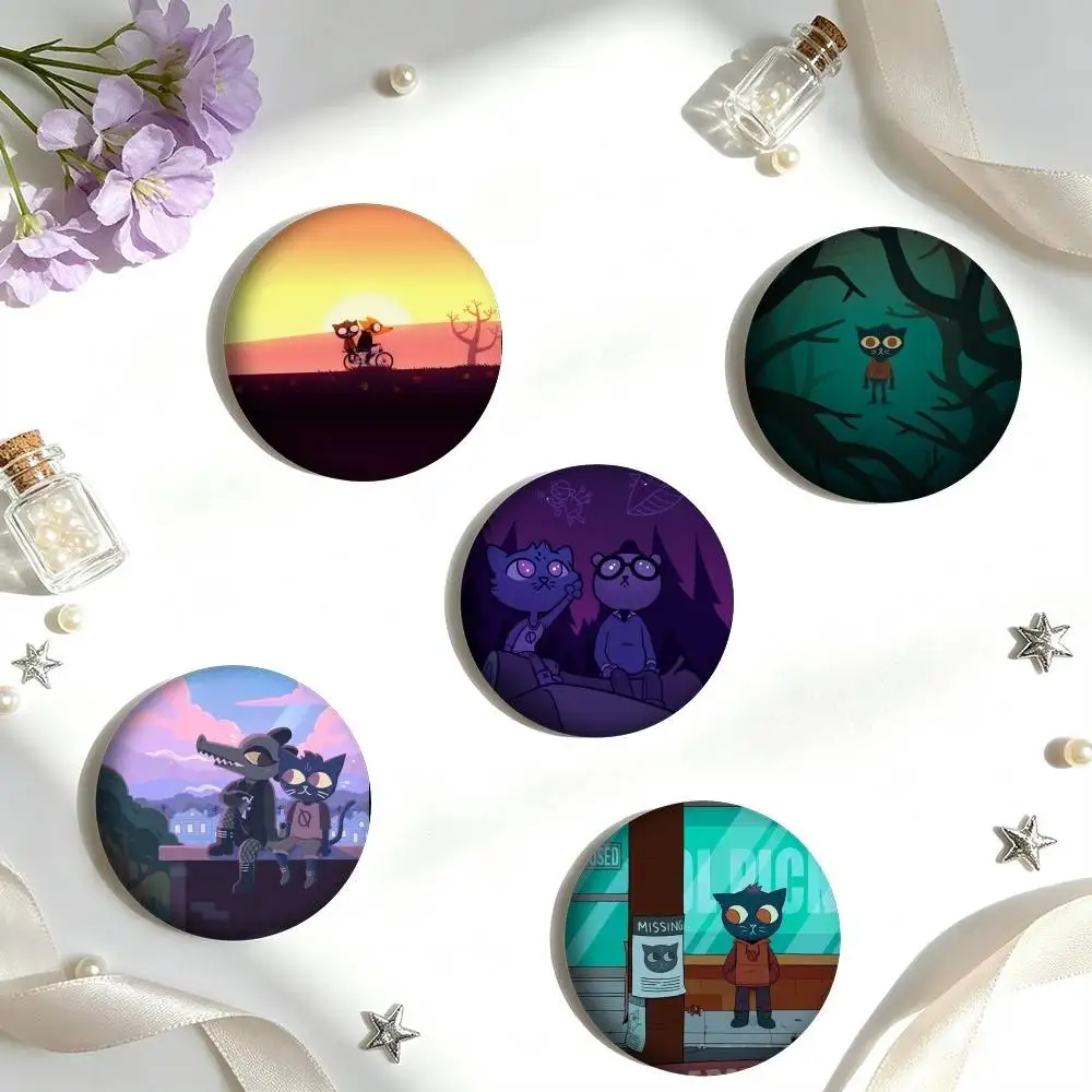 G-Game N-Night in the Woods 25mm 32mm 44mm 58mm 75mm Brooches Badges Pins for Accessories Gift