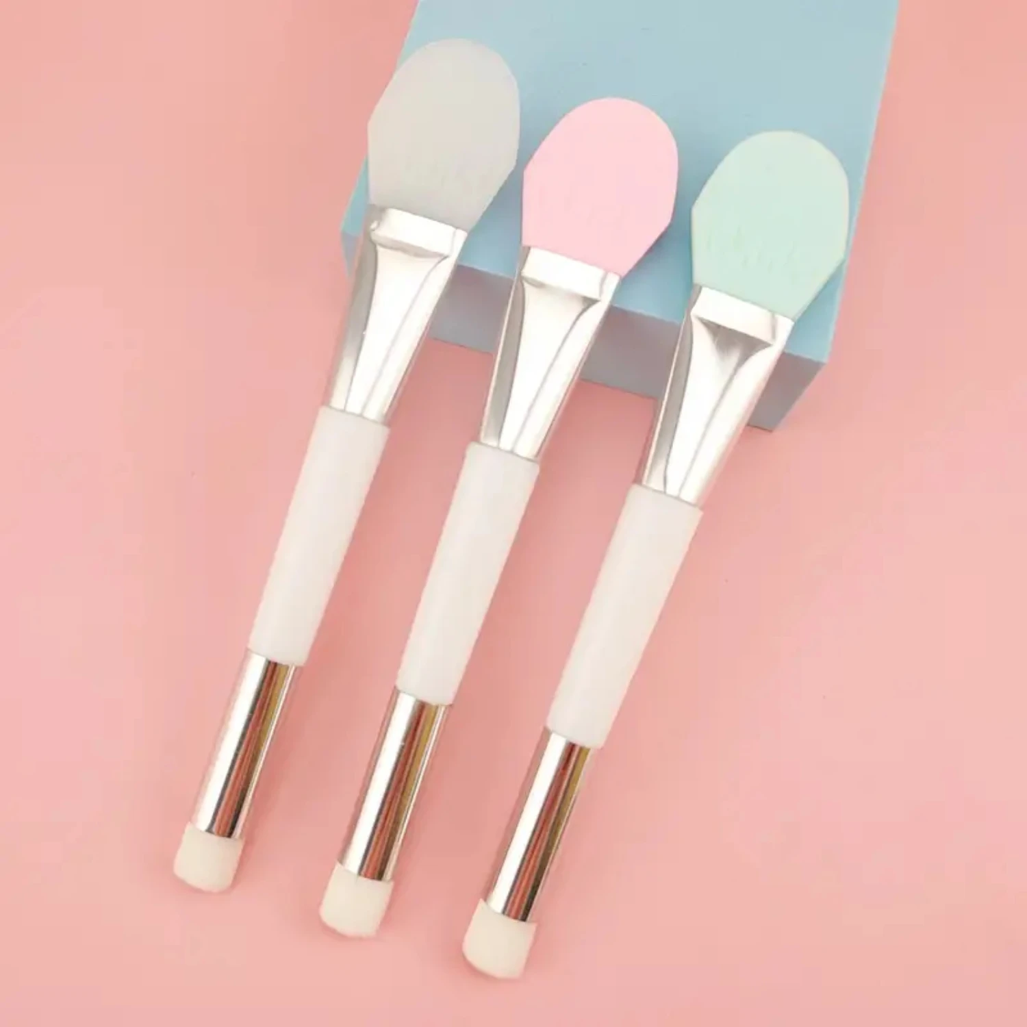 

Soft Double-Headed Silica Gel Facemask Brush for Homogeneous Mud Masks - Gentle Cleaning Tool for Sleep Masks and Tu Mo Shi