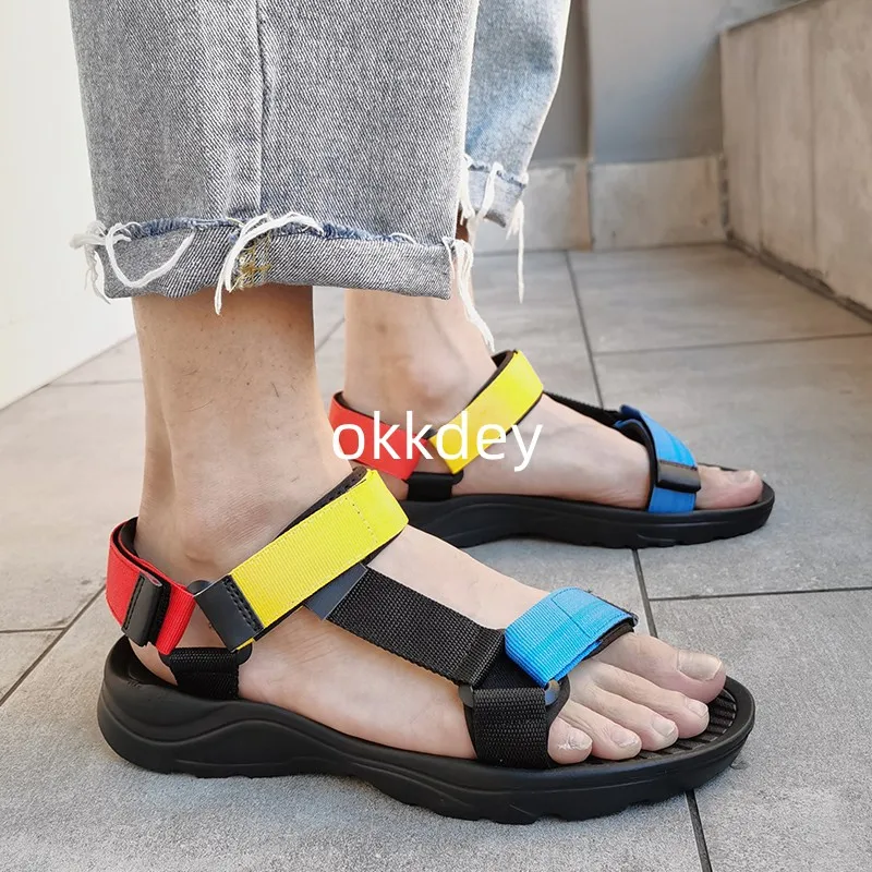 Sandały dla mężczyzn Casual Beach Outdoor oddychający Unisex Designer antypoślizgowa miękka podeszwa platforma sandały sportowe nowość w wiosennym