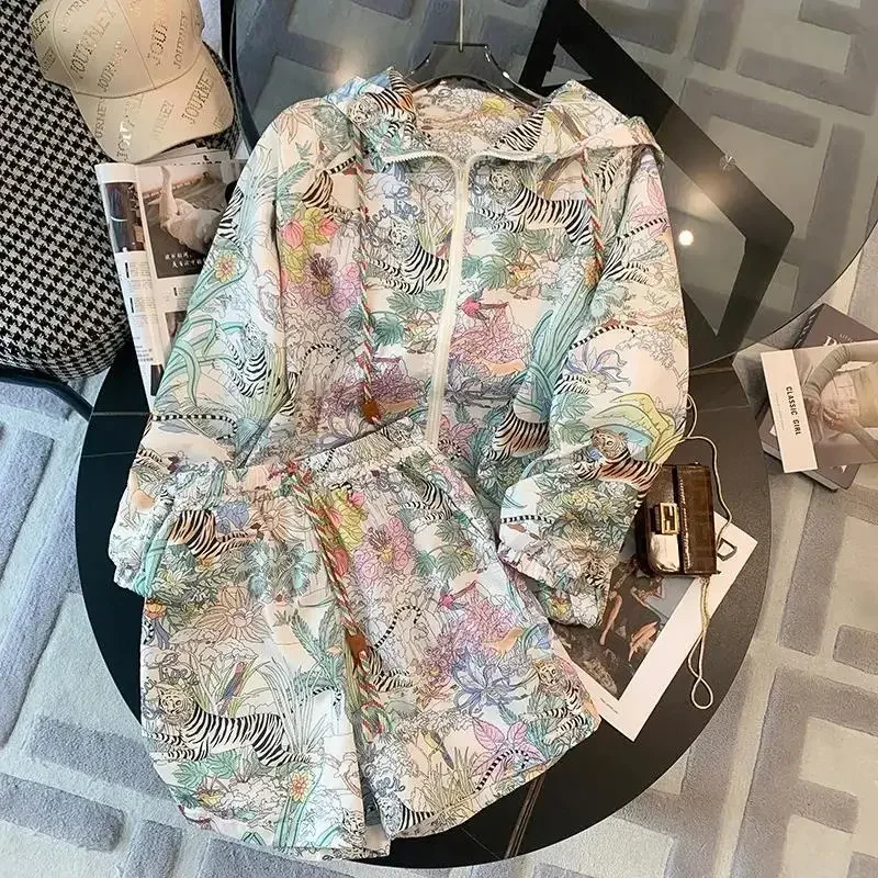 カジュアルスポーツスーツ女性のための夏の日焼け止めジャケットルーズファッショナブルなショーツファッショナブルなツーピーススーツ JJ24