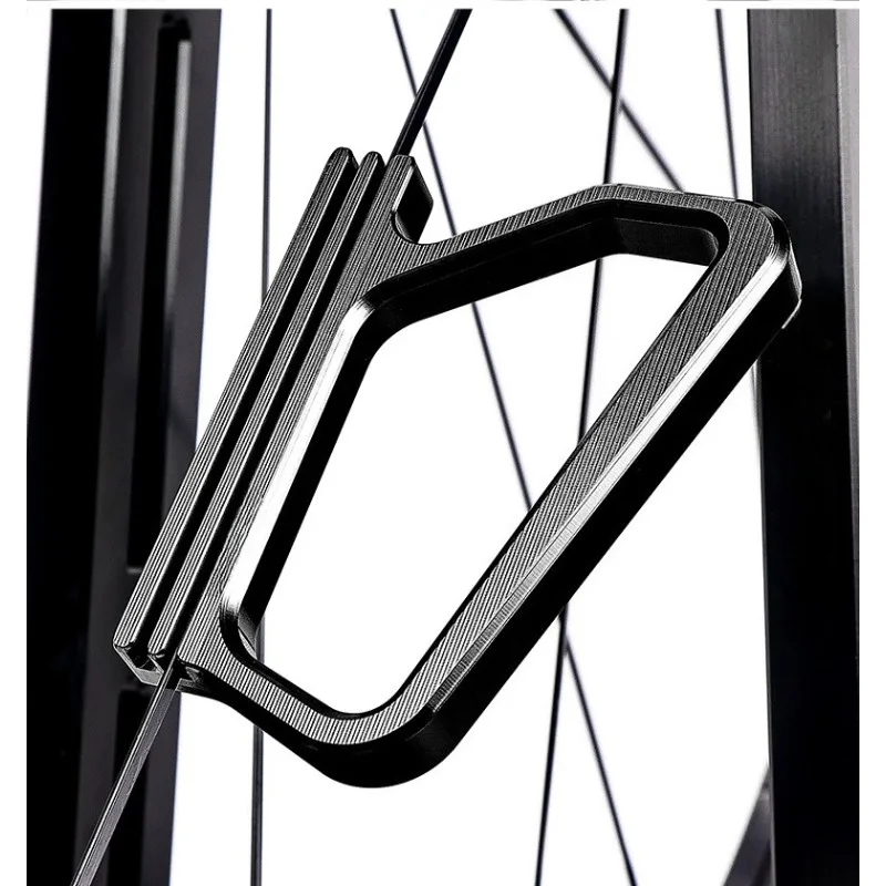 Bicycle road bike straight-pull type flower drum wheel set adjustment circle correction tool