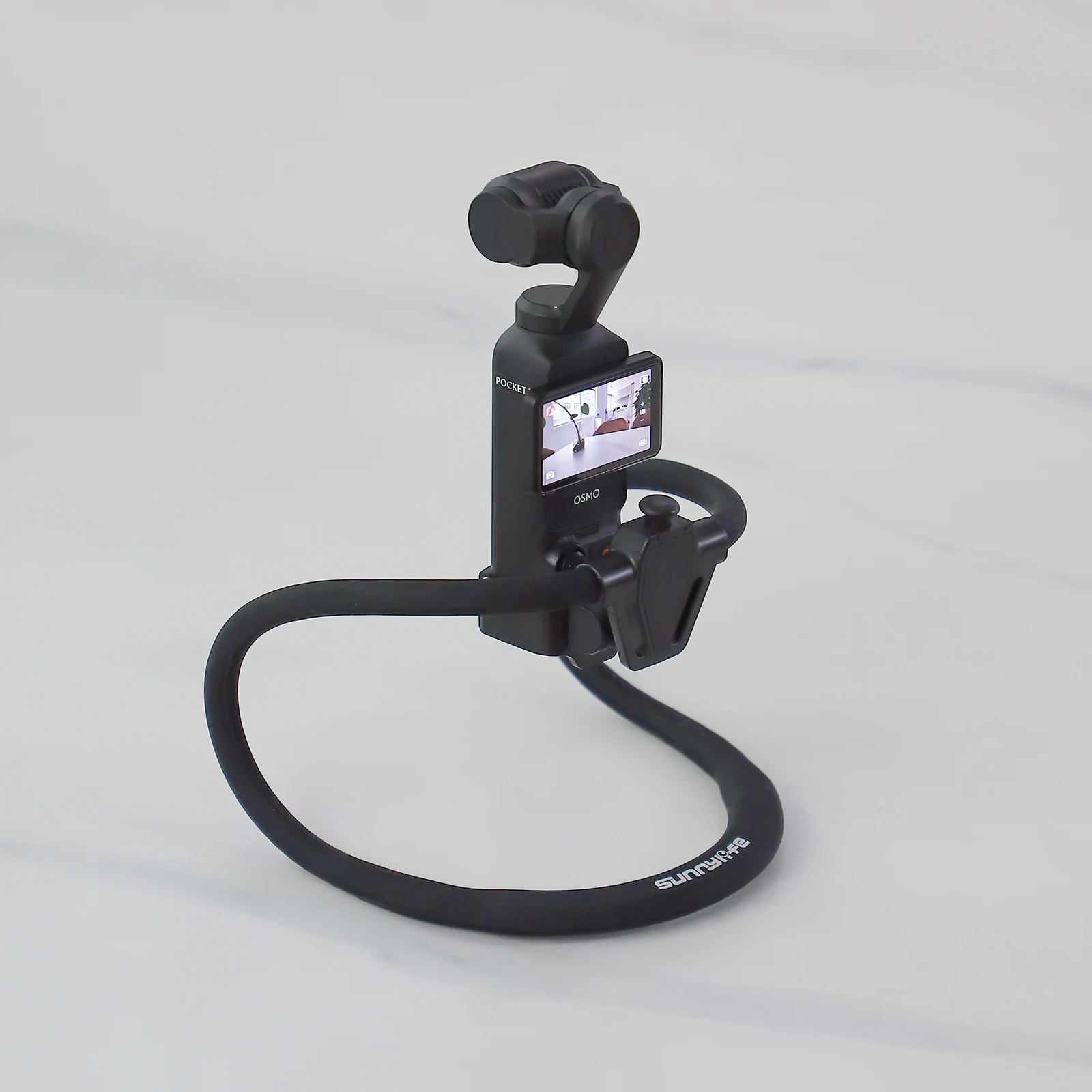 

Adjustable Neck Hanging Stand for DJI Osmo Pocket 4 / Pocket 3 Hands-Free Neck Mount Holder Vlog Shooting Bracket