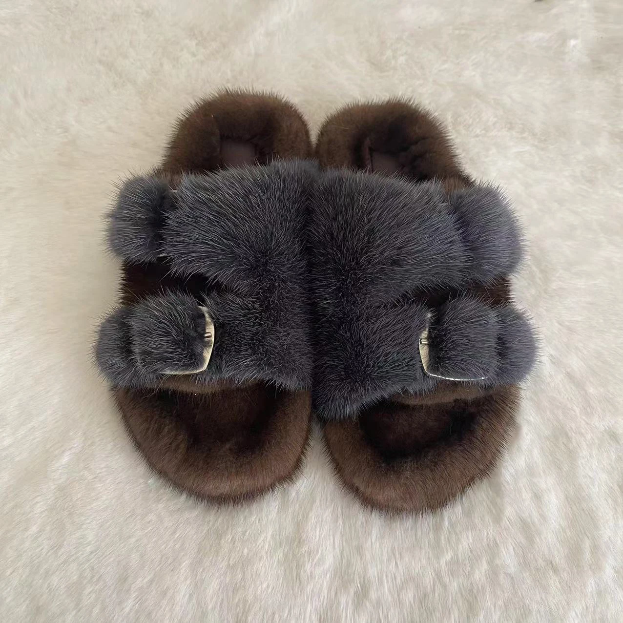 Women\'s and Men\'s Mink Shoes Genuine Mink Fur Slippers 2-Tone Slides