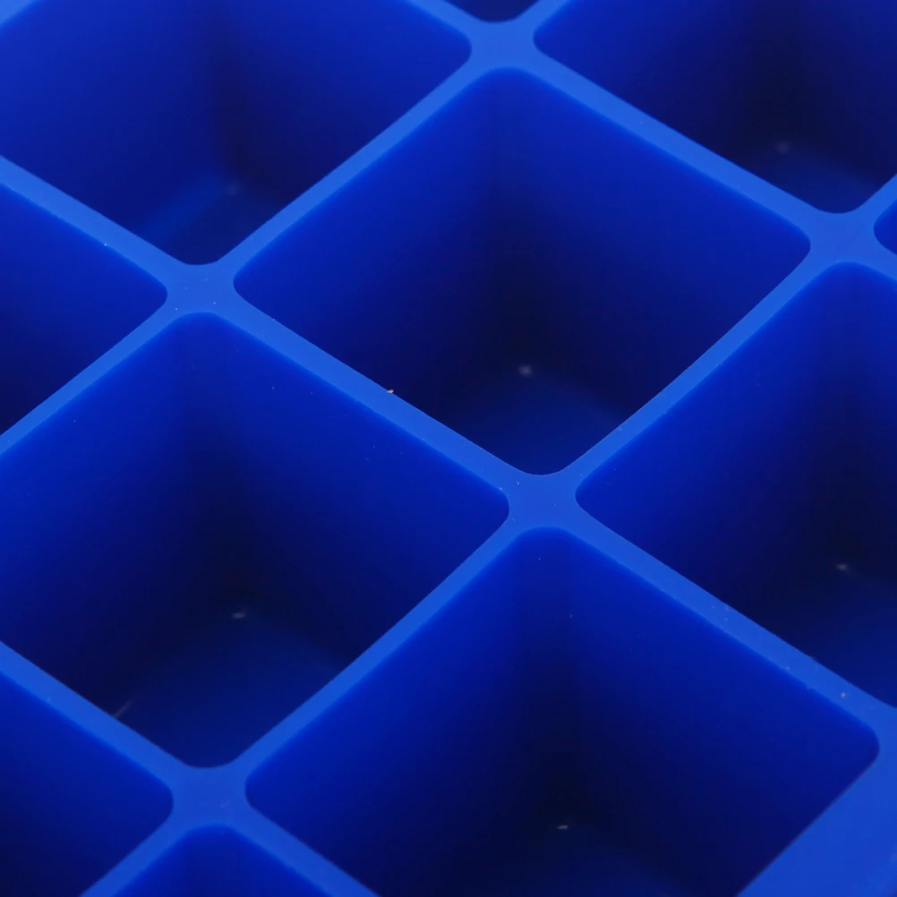 

15-Cavity Ice Cube Mold Silicone DIY Baking Tray for Chocolate Jelly Candy Bar Making Freezer-Friendly Non-Stick Flexible Mold