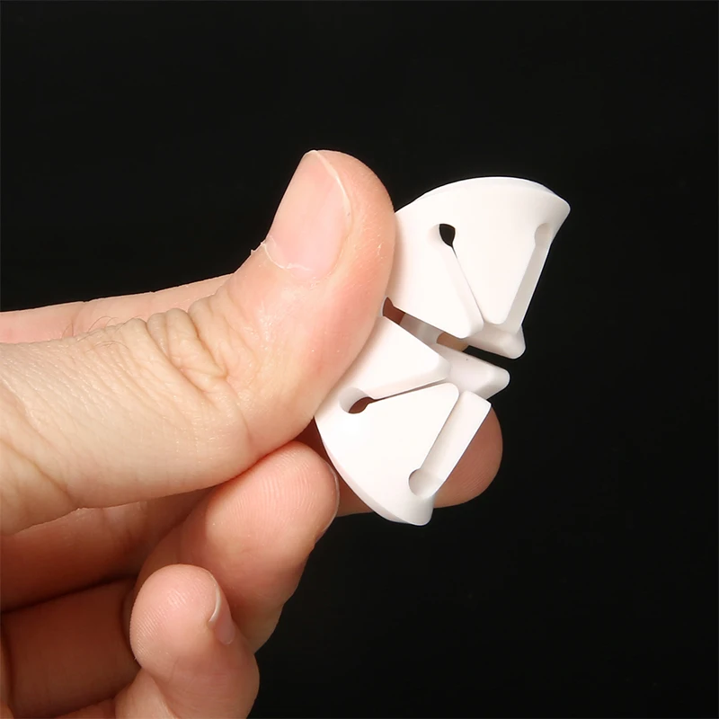 7Pcs Sock Clips Sock Holder Rings Organizers Sorters Locks Clips Clothes Pegs For Home Laundry White