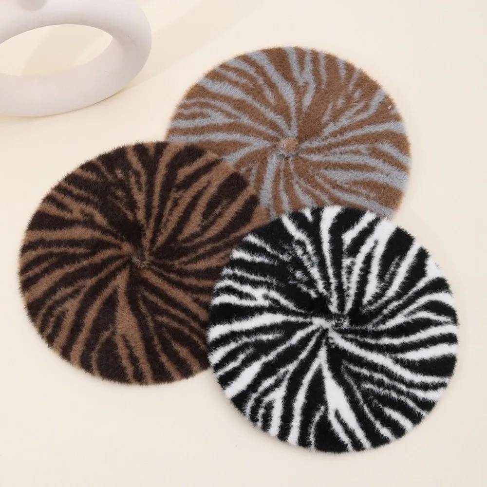 Classic Zebra Stripes Beret Hat Striped Pattern Versatile Painter Hat Casual Newspaper Hat Photo Shoot