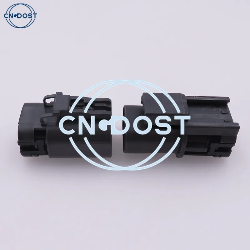 1 Set 2 Pin 7122-1824-40 7223-1824-40 Fan Connector AC Assembly Car Connector Gasoline Pump Socket For Mazda Honda