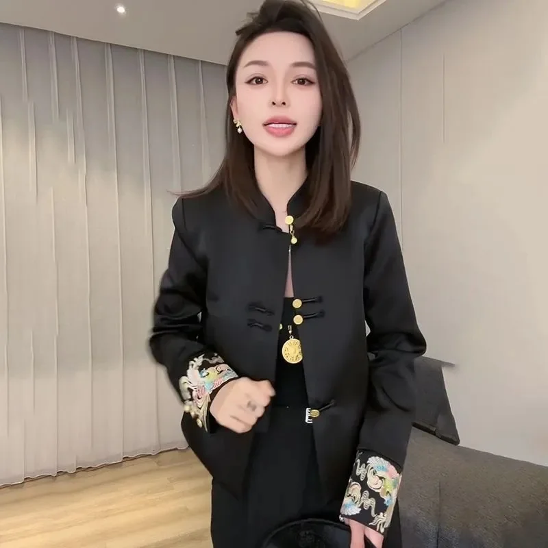 2025 Autumn New China-Chic Style Top Women's New Chinese Style Vintage Button Embroidery Design Short Coat Fashion Black Jackets