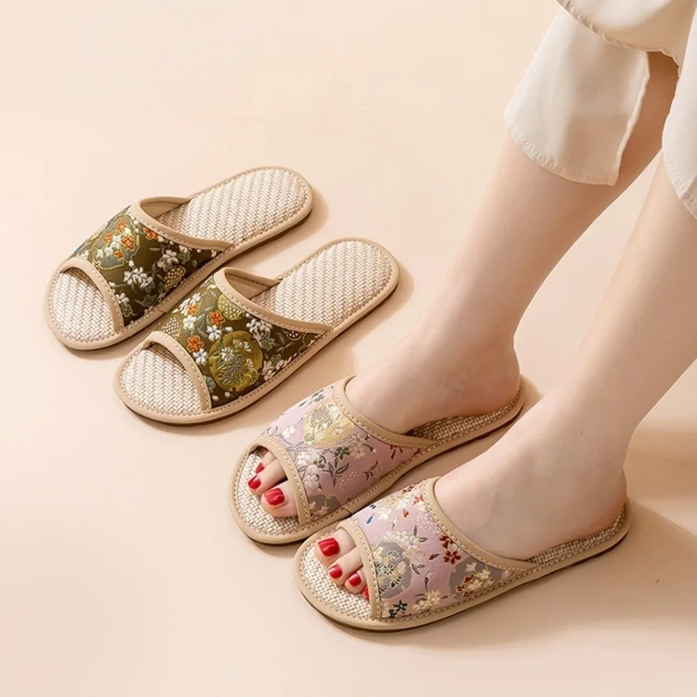 

Casual Non-Slip Linen Slippers Flax Sweat Absorption Men Women Slippers Chinese Style Soft Embroidery Flower Slippers Home