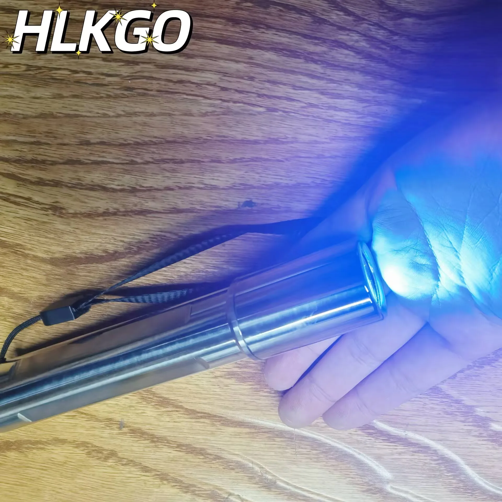 

Red & Infrared LED Therapy Flashlight - Portable Device for Muscle Pain Relief, Skin Health & Pet-Friendly Light Treatment