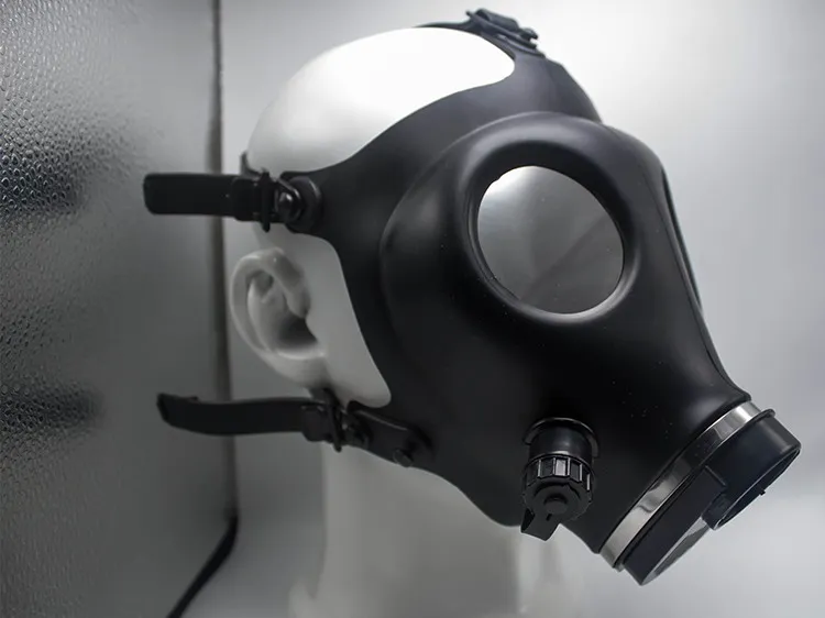 

(DM8272)Top quality latex rubber half face conquer gas mask fetish hood accessory fetish wear