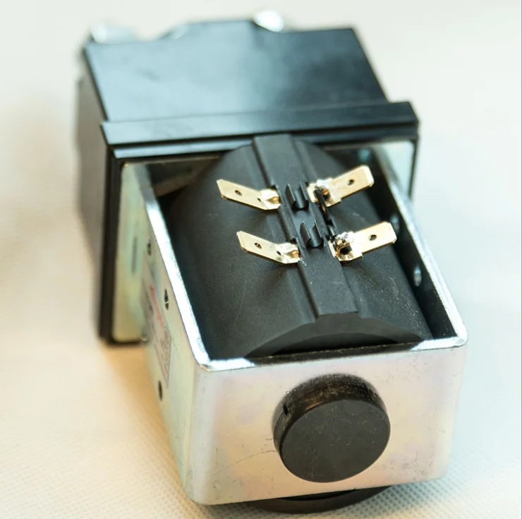 48V 400A  DC Contactor for Electric Vehicles Model SW200-262