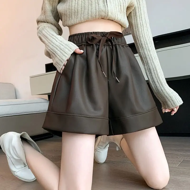 

Autumn and Winter 2025 Solid Color Leather Shorts Ladies Wear High Waist Wide-leg Pants with Laces