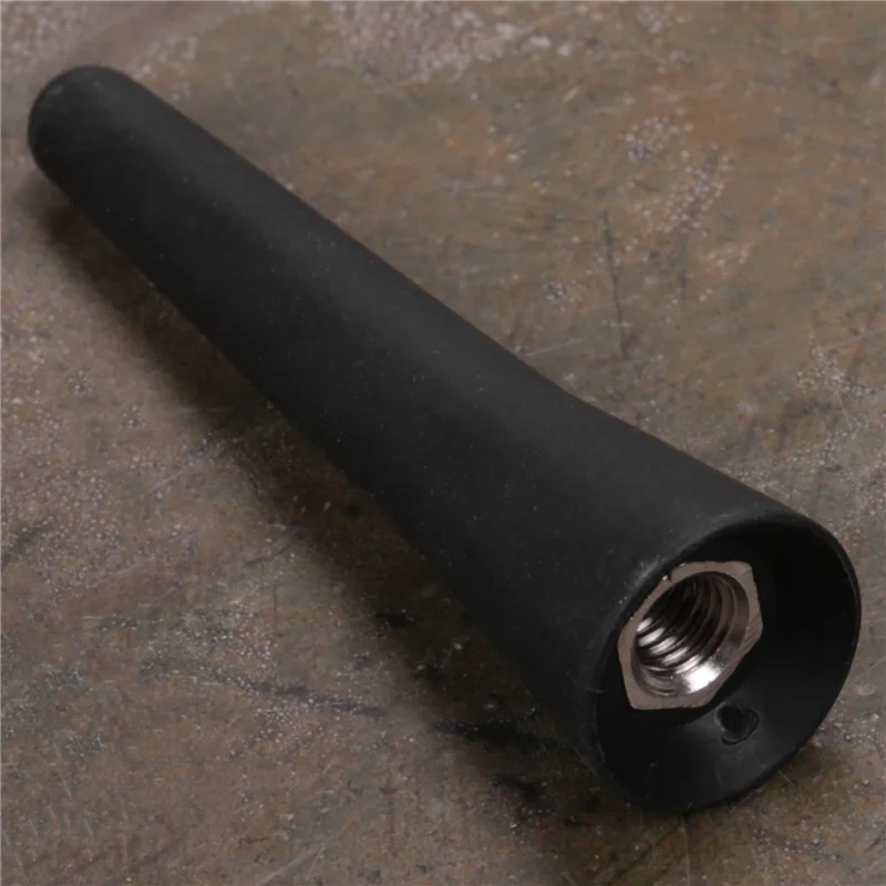 

4 универсальная автомобильная антенна, маленькая короткая автомобильная антенна 6,5 см (2,5 дюйма), FM/AM-входы M5 M6, черный