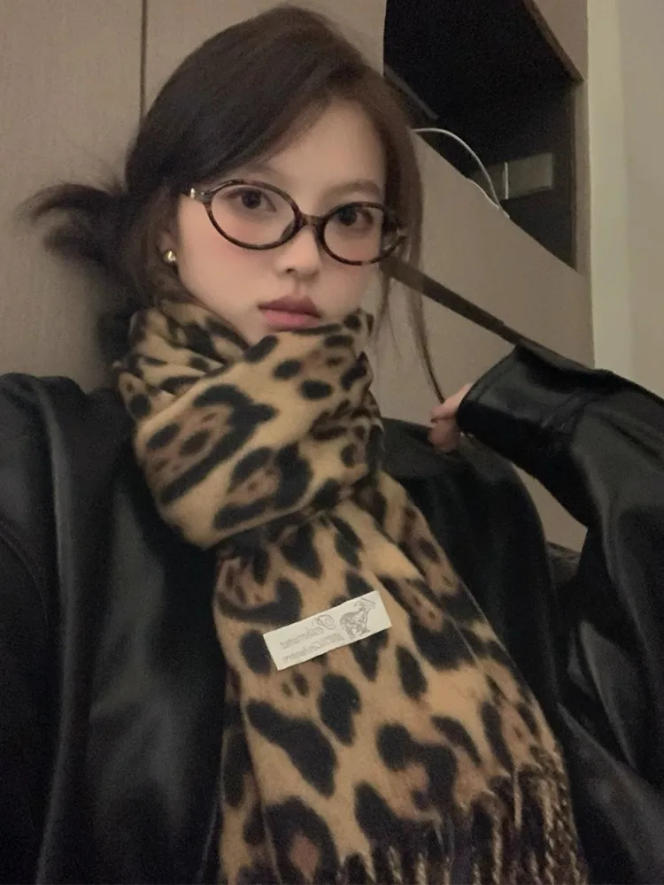 Retro Millennium Leopard-Print Fringed Scarf Woman Autumn And Winter Thickened Warm Shawl Sweet Cool Spice Girl Style Scarf