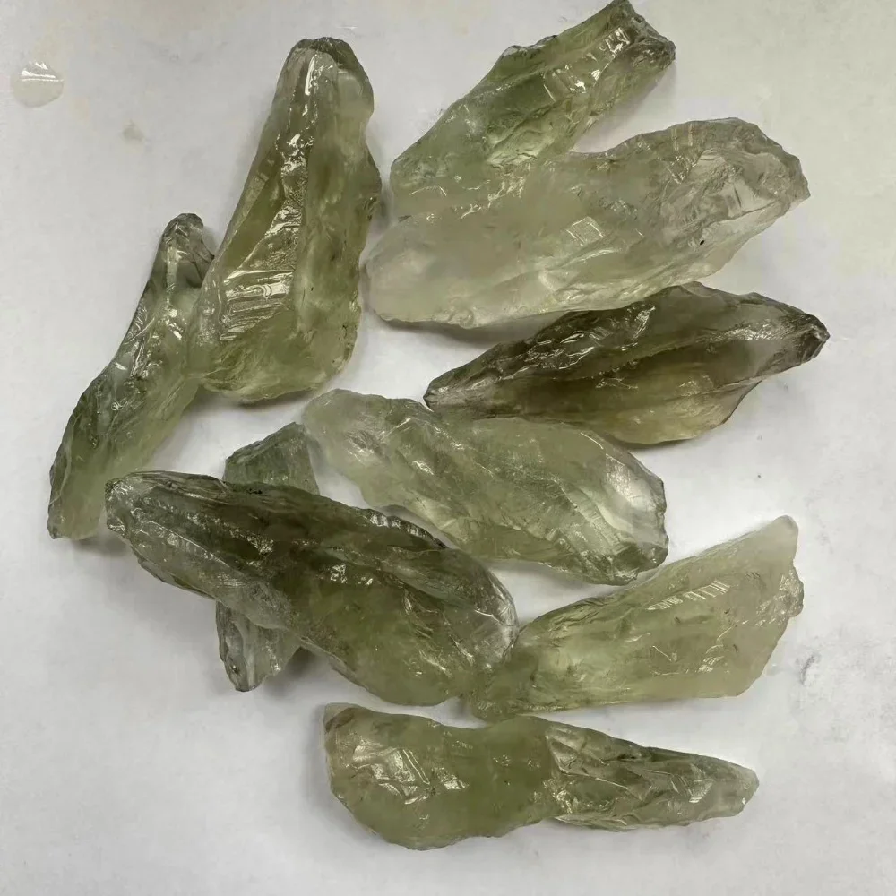 Naturale verde Fluorite pietra guarigione verde spina dorsale manganello cristallo di quarzo decorazioni per la casa vaso di fiori ciondolo fai da