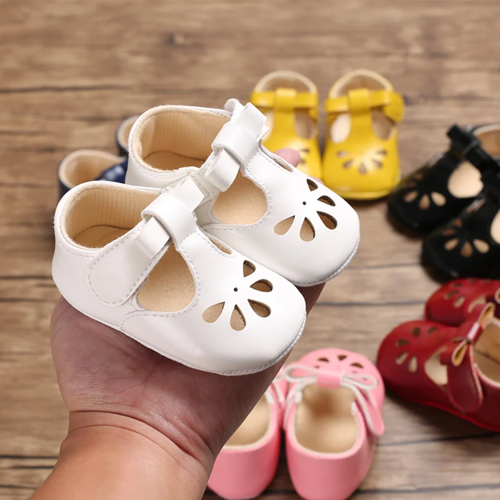 Baby Hollow Sandals Baby Prewalker Sandals Skid Resistance Hollow Sandals Baby Girl Shoes (White 13cm 9-18 Months)