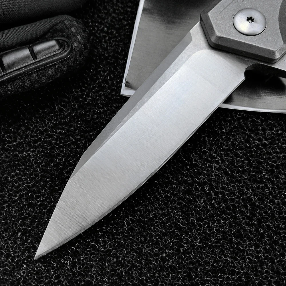 Outdoor Self-defense Tactical Folding Knife Knife Camping Wilderness Survival Knife Deep Clip Flipper Ball Bearing Pocketknife