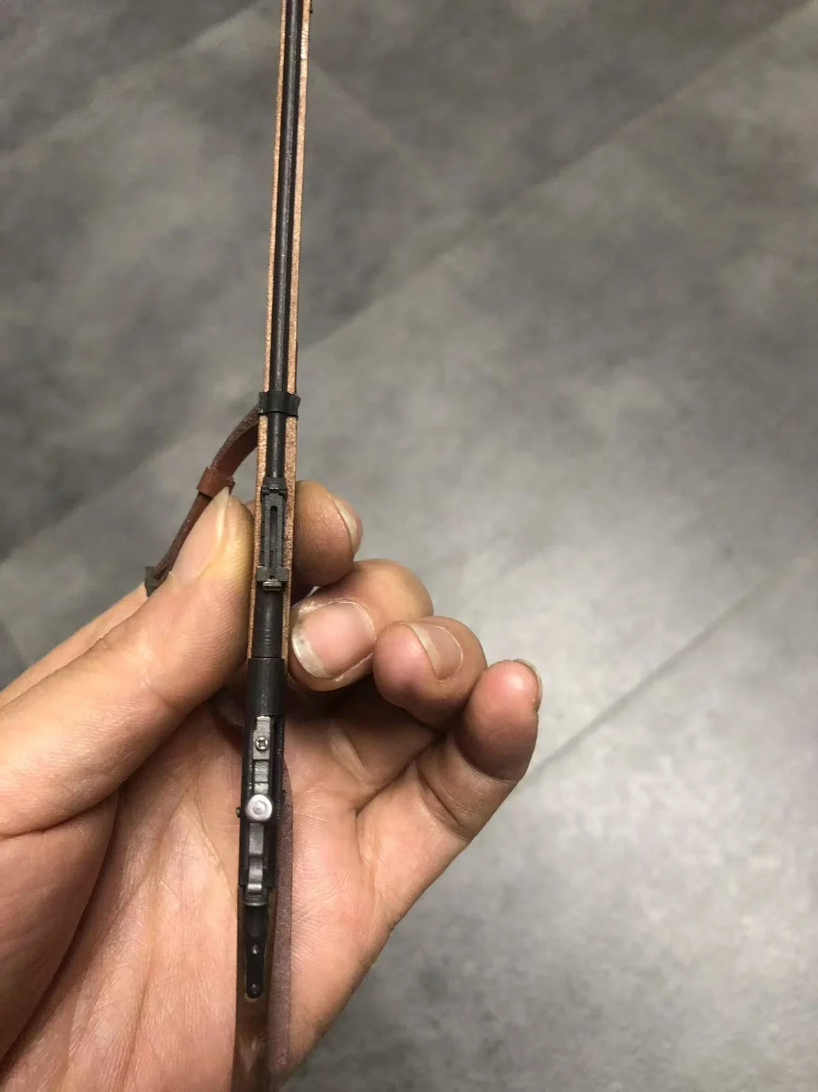 1/6 مقياس اليدوية الحرب العالمية الثانية الفرنسية ليبل 1886 بندقية المعادن والخشب لعبة بندقية تفكيك بندقية نموذج للرجال الأولاد جمع