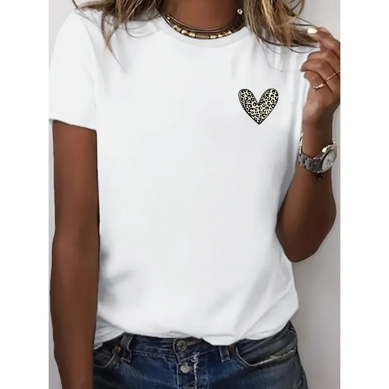 

Ladies' Fashionable Leopard Print Heart-shaped Printed Casual T-shirt Machine Washable Valentine's Day Women Round Neck T-shirt