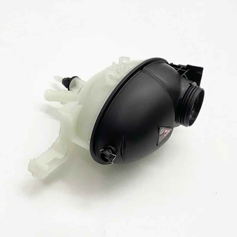 A2045000049 2045000049 2045000549 2045000749 Kühlmittelausgleichsbehälter vorne für Mercedes Benz W204 W212 E180 E200 E320 A207 CLS300 – Detail 4