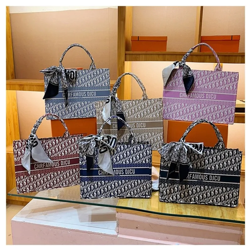 

Attractive Vintage Crossbody Bag Campus Style Students Bag Lightweight Exquisite Fashionable Chic Versatile Stylish Casual