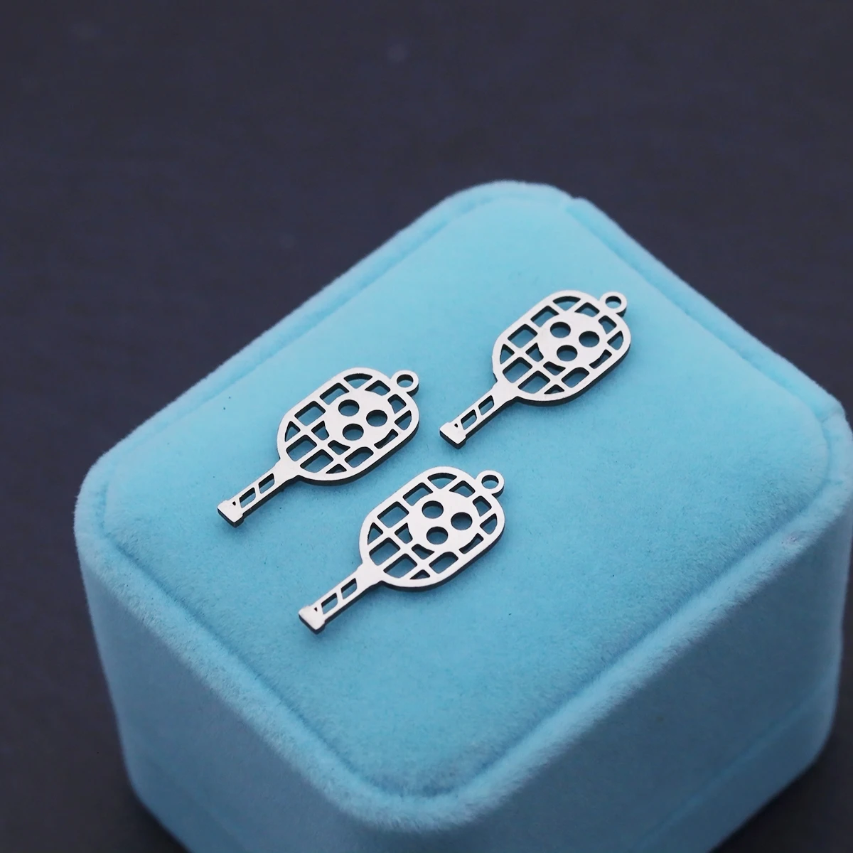 3 breloques en forme de raqu - Jewelry Making Game avis et prix
