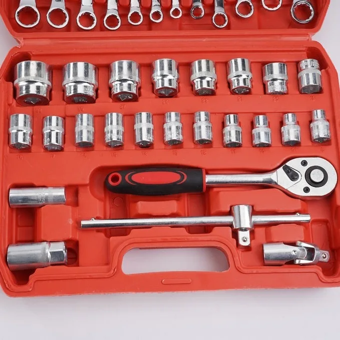 37 Piece Socket Wrench Set with 72 Tooth Ratchet, Chrome Plated Carbon Steel Auto Repair Tool Kit in Portable Blow Mold Tool