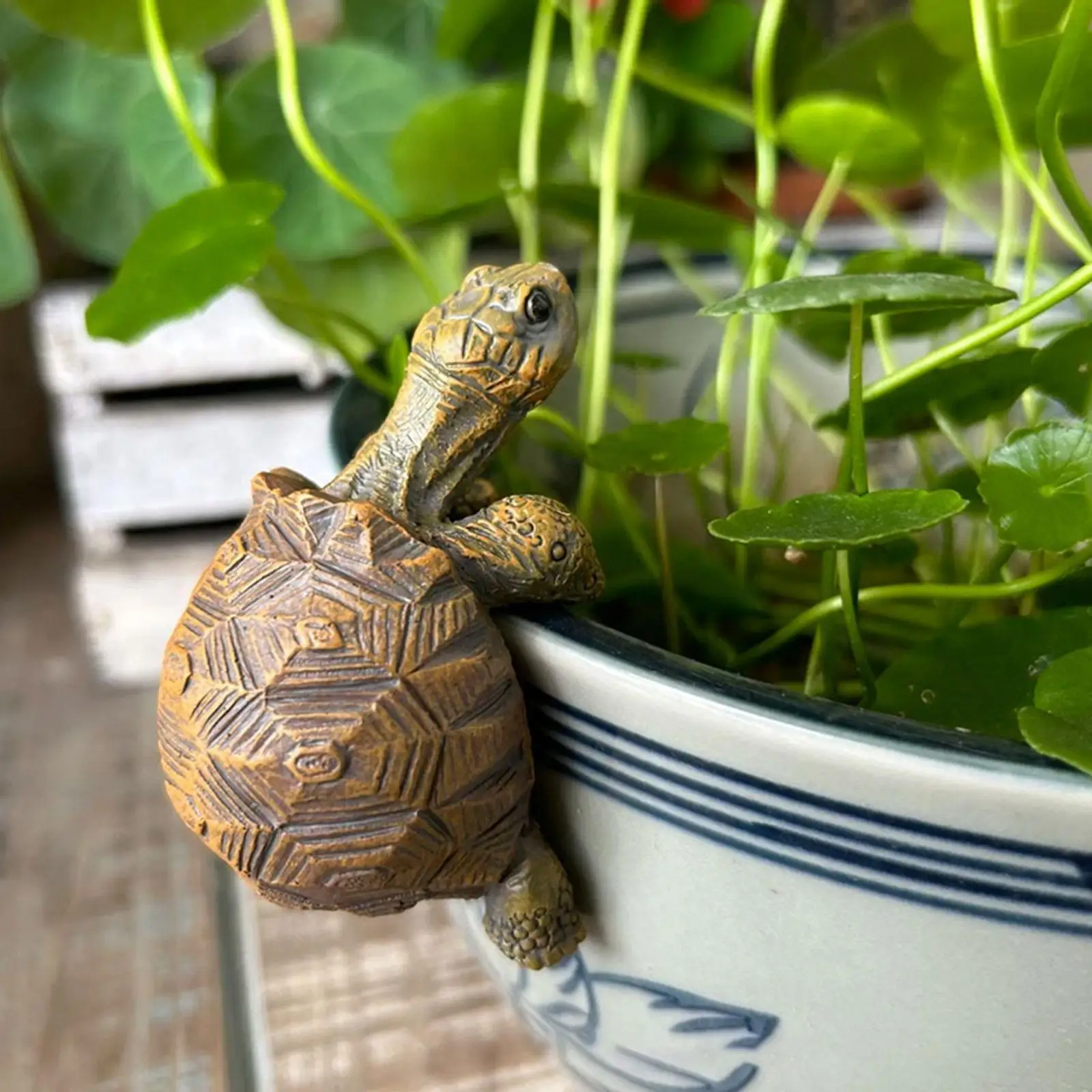 Tortoise Plant Pot Hanger Figurine Cute Decorative Gift Hanging Turtle Statue Ornament for Backyard Yard Patio Fish Tank Outdoor
